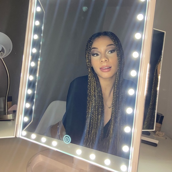 Meet your Posher, Natasha - Picture 1 of 1